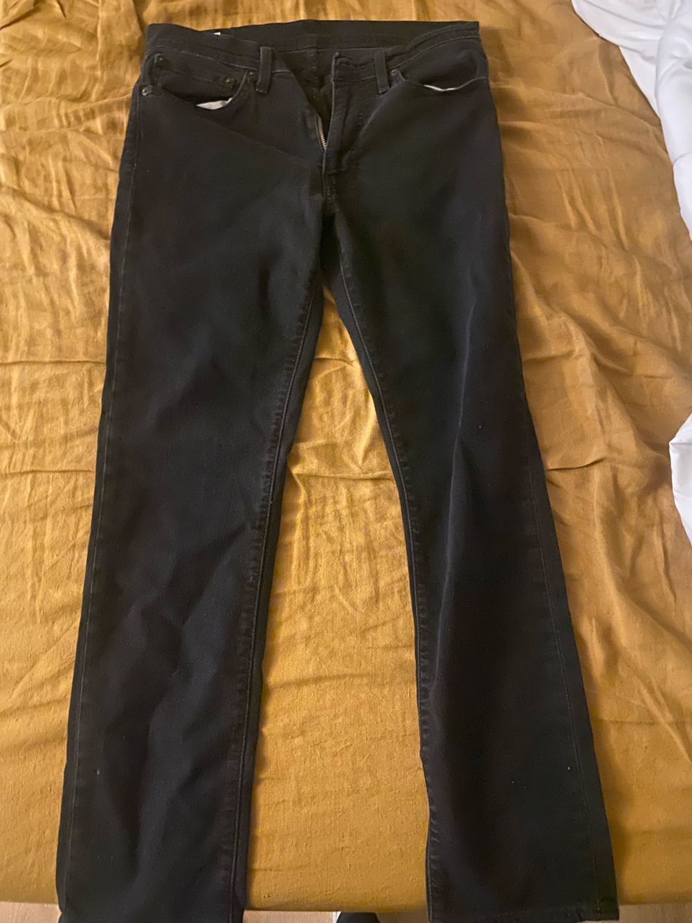 W 34 L 32 Levi's Men's Slim Black Jeans - Classic Slim Cut